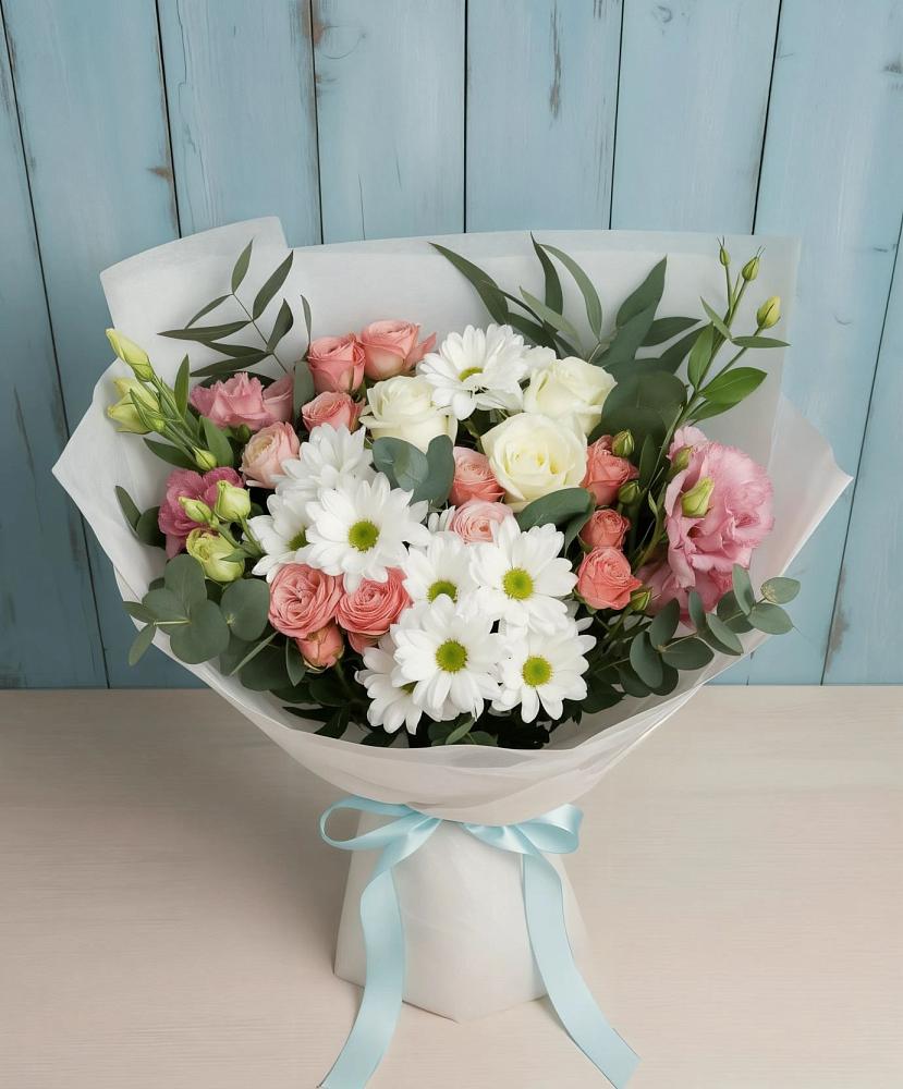 Букет цветов из: Розы, Лизиантусы и Хризантемы в Новотерском