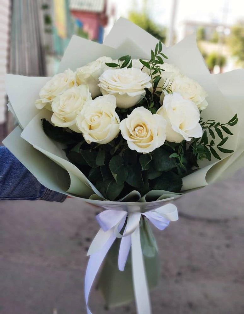 Букет Белые розы Проуд в Новотерском