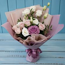 Букет цветов из:  Розы и Лизиантусы в Новотерском