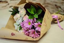 Букет цветов из:  Розы и Хризантемы #REPLACE_PRED# Новотерском