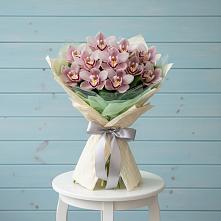 Букет цветов из:  Орхидеи и Розы #REPLACE_PRED# Новотерском