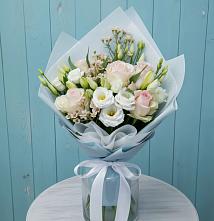 Букет цветов из:  Розы и Лизиантусы в Новотерском