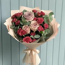 Букет цветов из:  Гвоздики и Розы в Новотерском