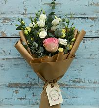 Букет цветов из:  Розы и Лизиантусы в Новотерском